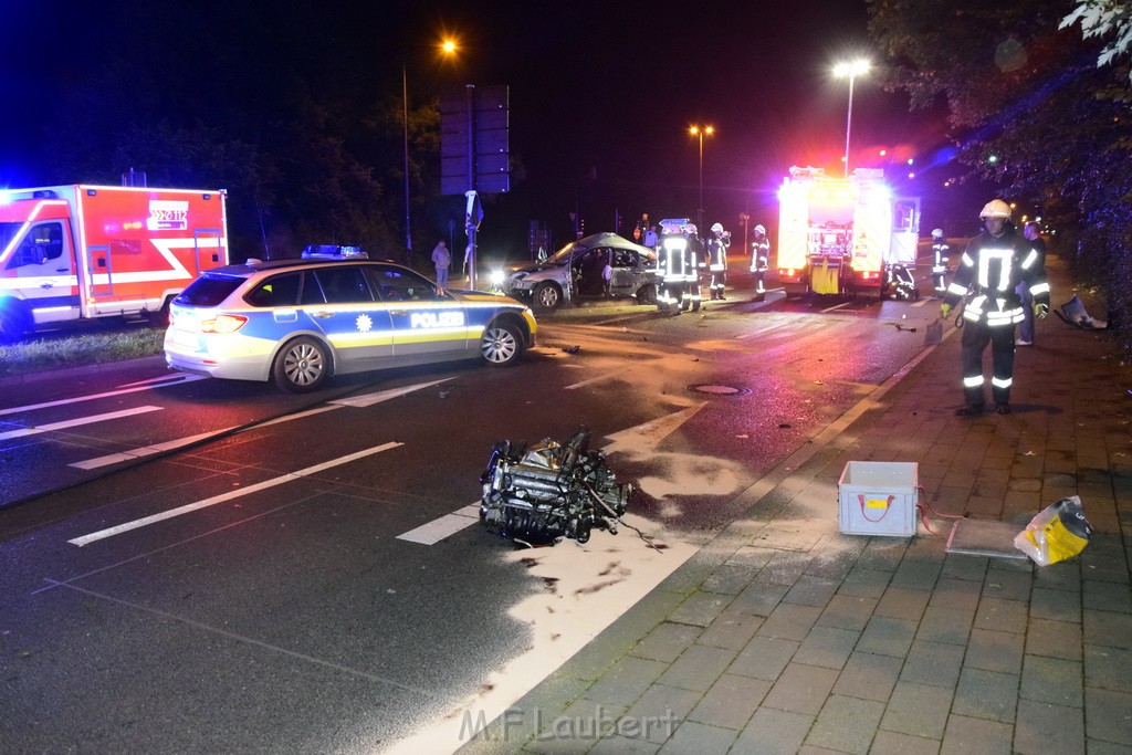 Schwerer VU Koeln Dellbrueck Bergisch Gladbacherstr Herler Ring P003.JPG - Miklos Laubert